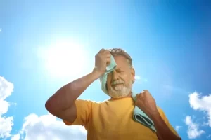 Lansia Rentan Terdampak Cuaca Panas Ekstrem