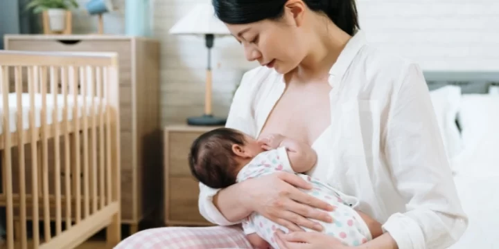 3 Cara Mengatasi Dehidrasi Pada Bayi