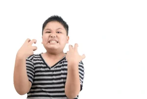 Waspadai Terjadinya Distonia dan Sindrom Tourette